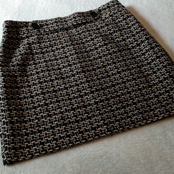 LOFT Dresses & Skirts - NWT Loft Black & Tan Tweed Pencil Skirt